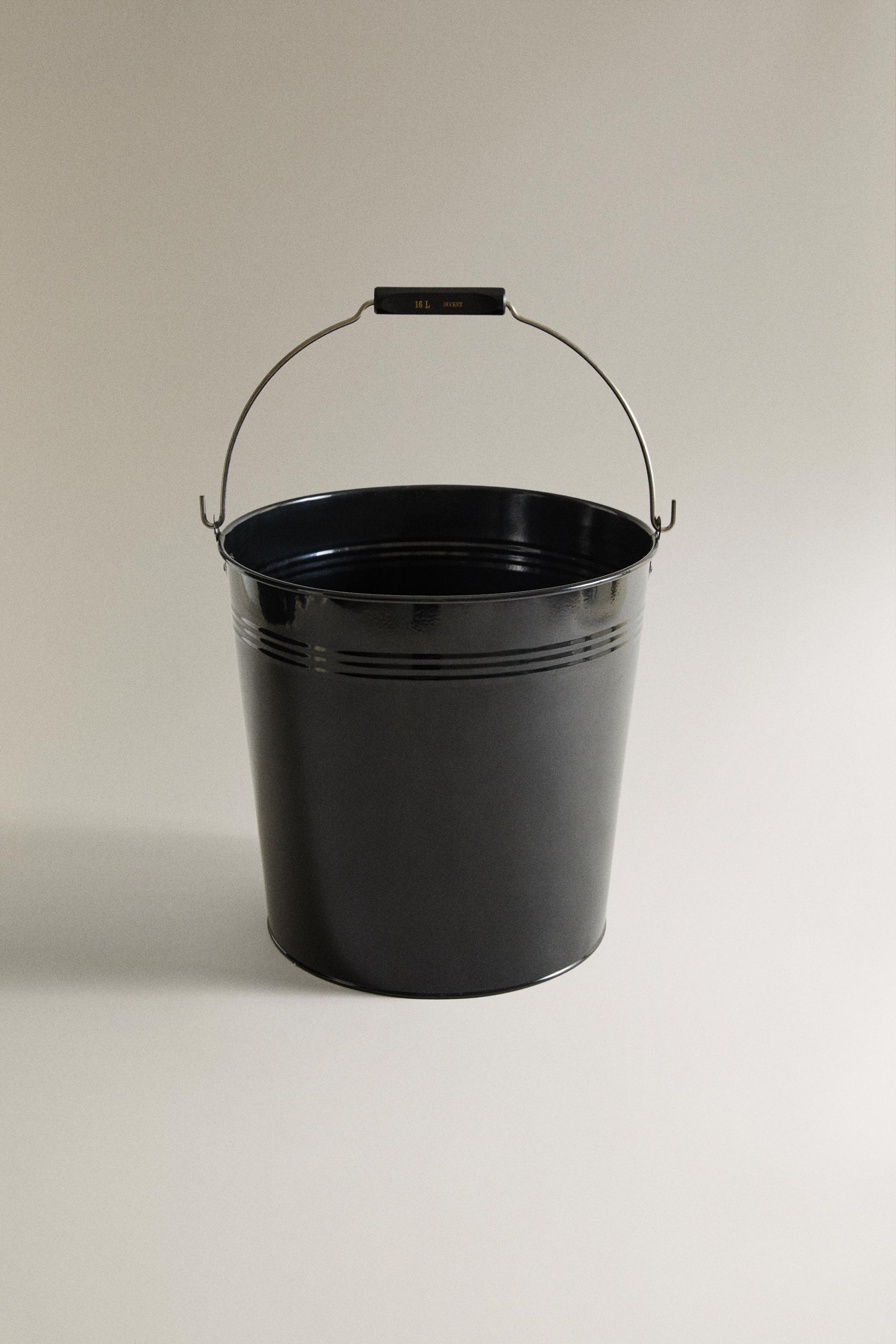 METAL BUCKET
